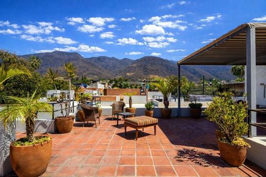 Independencia Village Condo, photograph 15