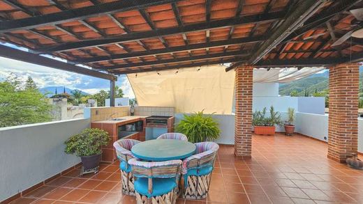Carefree Courtyard Condo, photograph 5