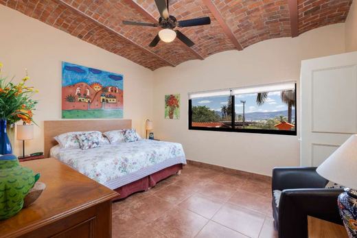 Casa Abundancia, photograph 15