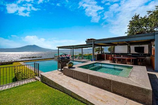 Casa Premium Frente AL Lago, photograph 10