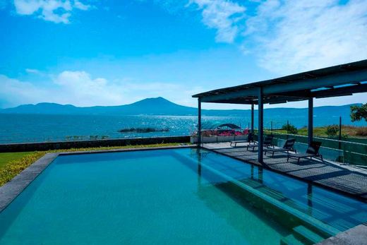 Casa Premium Frente AL Lago, photograph 11