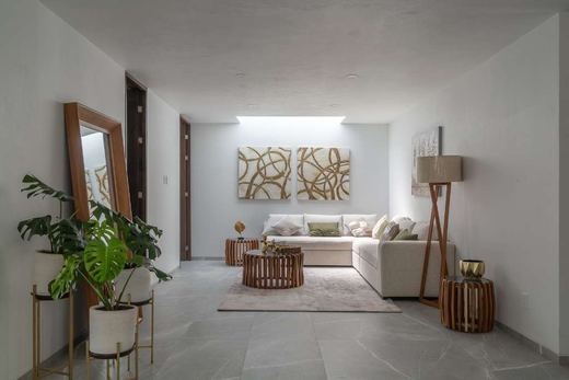 Casa Lechuza, photograph 2
