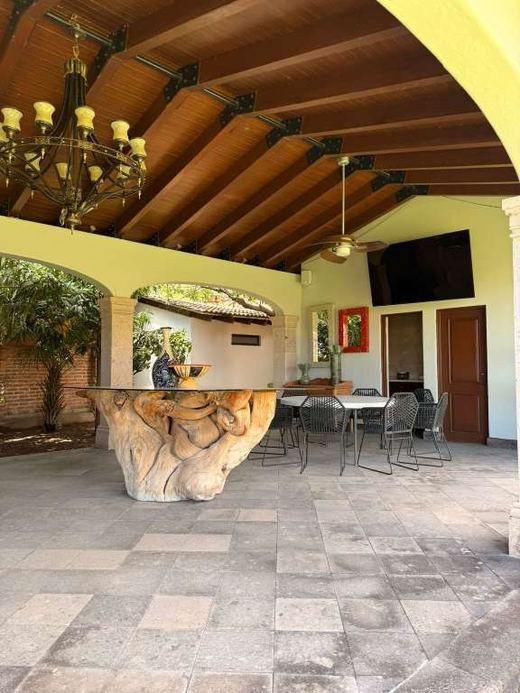 Casa Rio Bravo, photograph 11