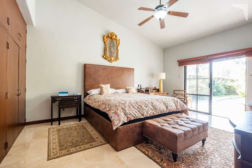Casa Rio Bravo, photograph 6