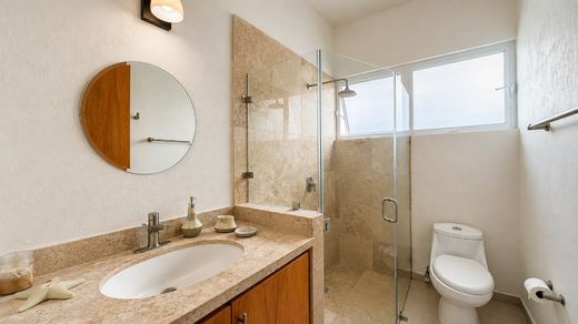 Villa Colorada Carefree Living, photograph 16
