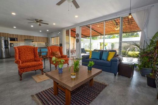 Harmony House in Las Redes