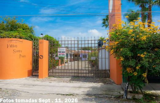 Casa Torgerson, photograph 15