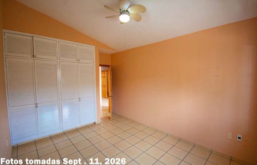 Casa Torgerson, photograph 8
