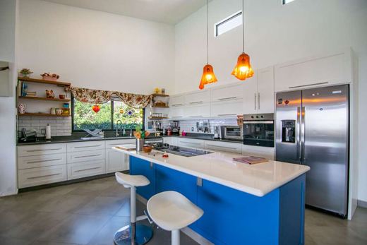 Sunset Villa, photograph 6
