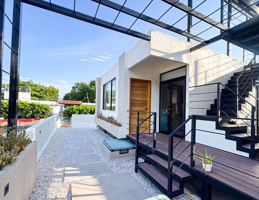Canacinta Living & Investment, photograph 16