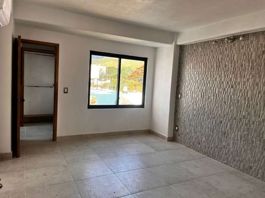Depa Puerta Nueva, photograph 14