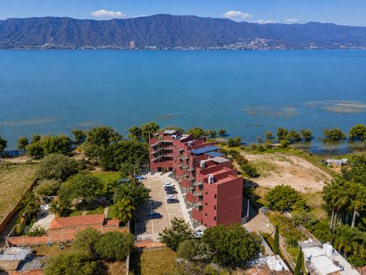 Depa Lago Luna 201 in San Cristóbal Zapotitlán