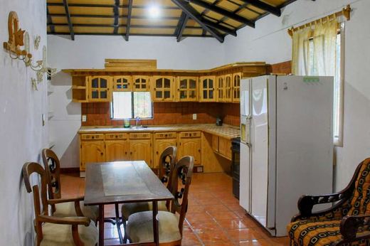 Paraiso Escondido 2, photograph 6
