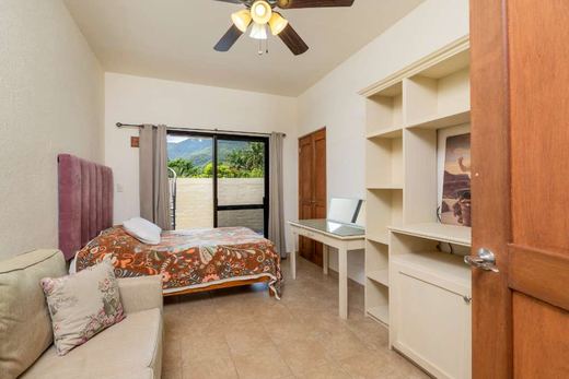 Garcia View Haven, photograph 16