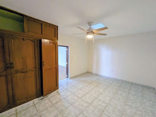 Casa Juárez, photograph 3