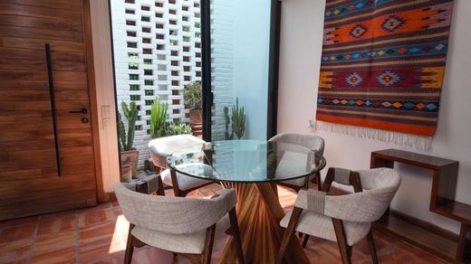 Casa Serena, photograph 4