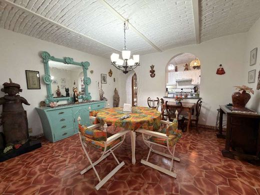 Casa Ibarra, photograph 4