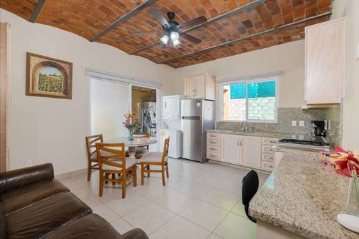 7 Condos San Juan, photograph 2