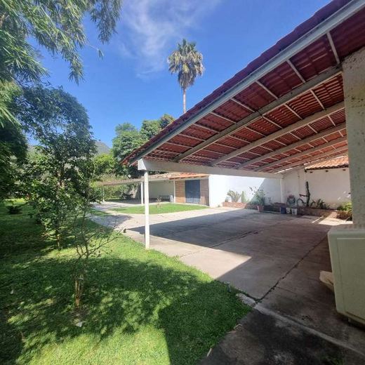 Casa Esmeralda, photograph 14