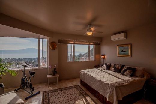 Vistas Supreme, photograph 13
