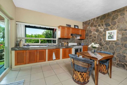 Casa Dragonfly, photograph 11