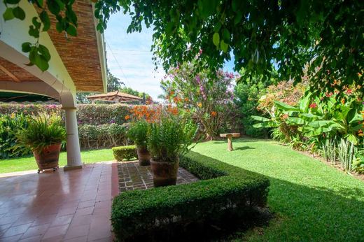 Hacienda Chula Vista, photograph 15