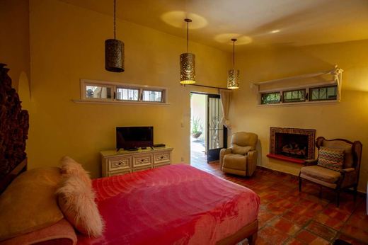 Hacienda Chula Vista, photograph 16