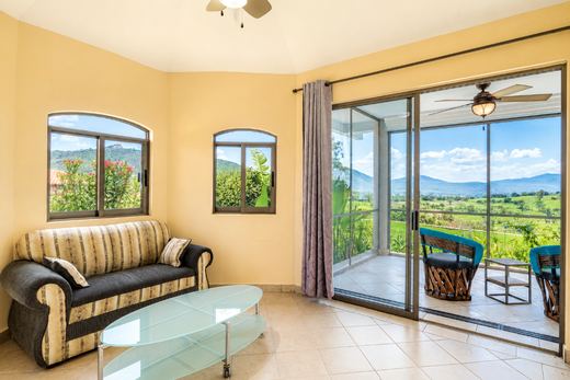 Hacienda Horizons, photograph 15