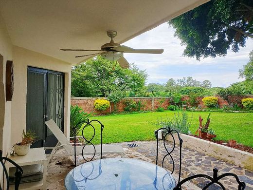 Fairway Vista del lago, photograph 3