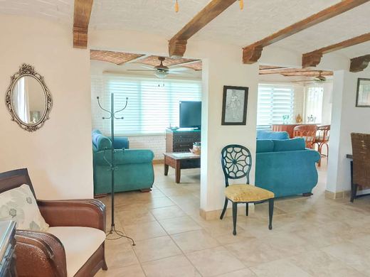 Fairway Vista del lago, photograph 6