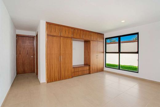 Los Angeles House, photograph 6