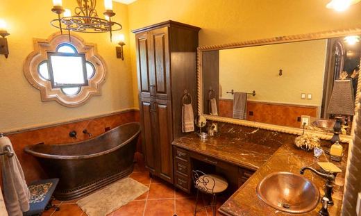 Tuscan Lakeview Villa, photograph 10