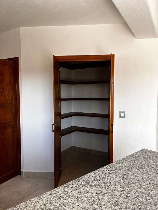 Depa Puerta Nueva, photograph 16