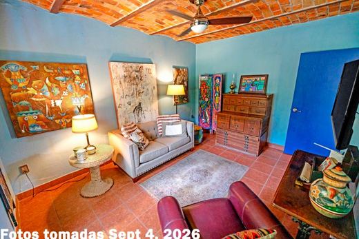 Enchanted Cottage with a View, photograph 14