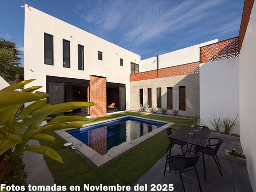 Riberas Contemporary, photograph 2