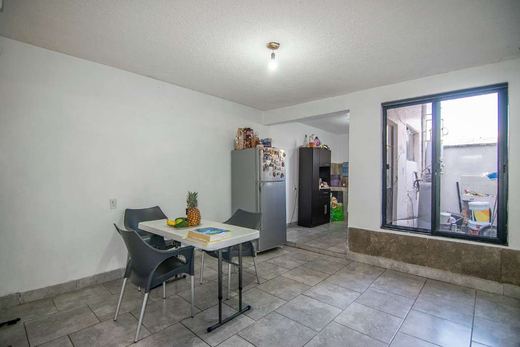 San Marcos, photograph 3