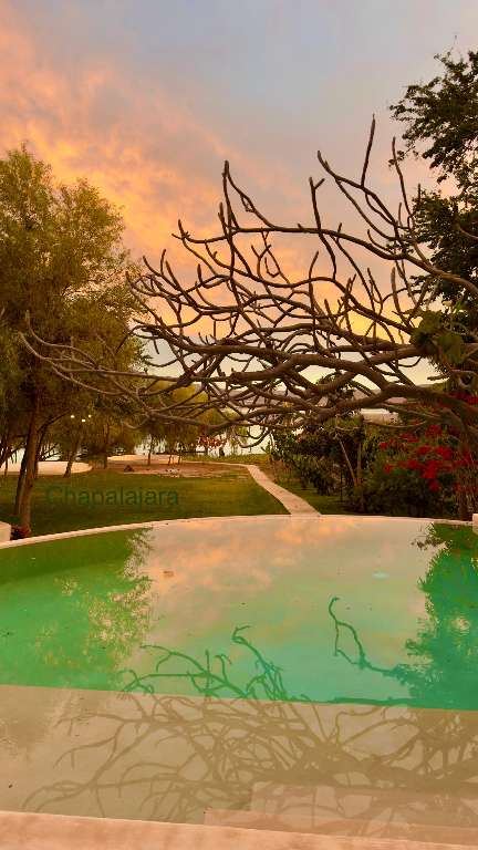 Casa Laguna Jardín 2, Lakefront in El Chante