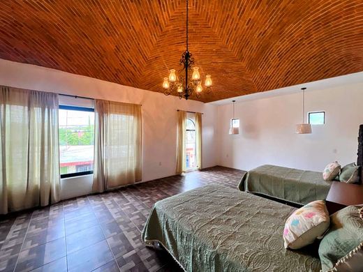 Casa Aldama, photograph 14