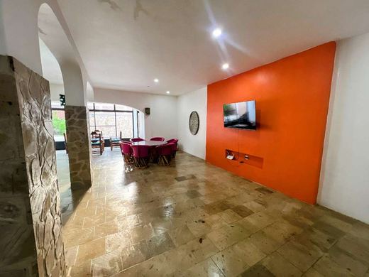 Casa Aldama, photograph 4