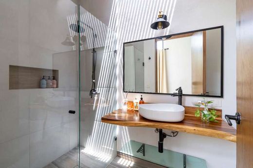 Boho House, photograph 13