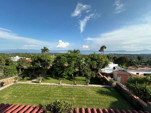 Serenity Place, photograph 18