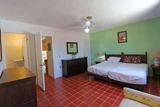 Chula Vista Duplex, photograph 5