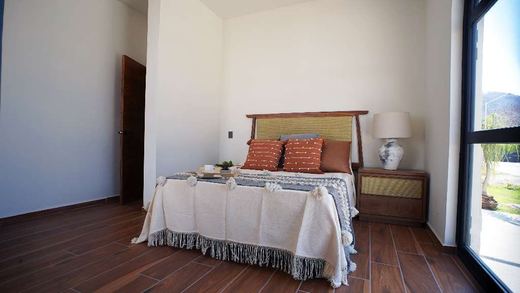 Casa Orquídea, 13 Cielos, photograph 12