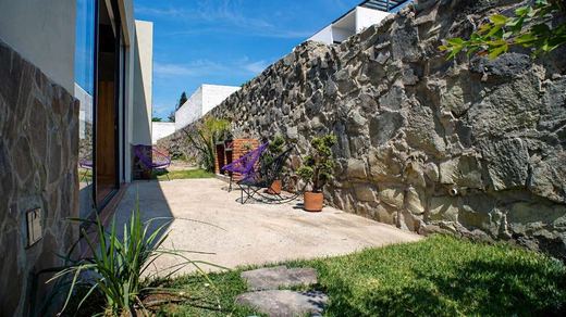 Casa Orquídea, 13 Cielos, photograph 16
