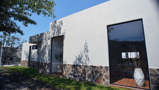 Casa Orquídea, 13 Cielos, photograph 2