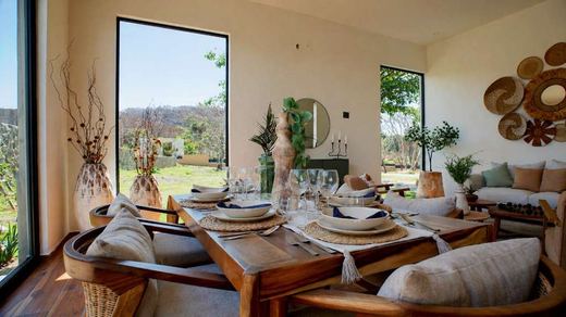Casa Orquídea, 13 Cielos, photograph 5
