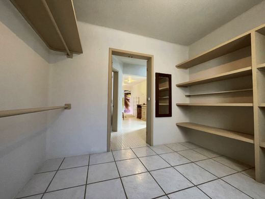 Casa Osuna, photograph 14
