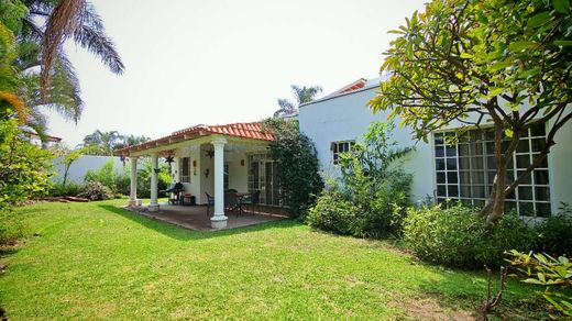Casa Wells, photograph 17