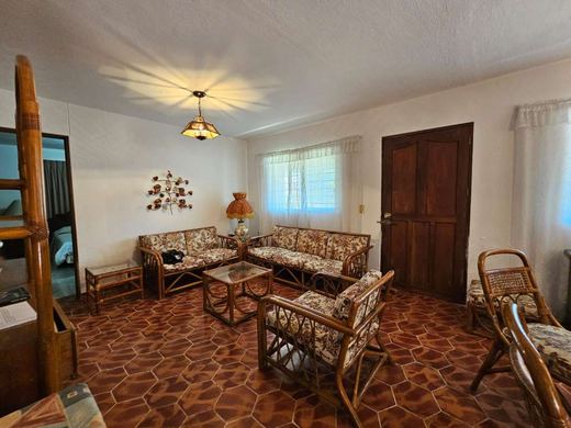 Brisas del Encanto, photograph 5