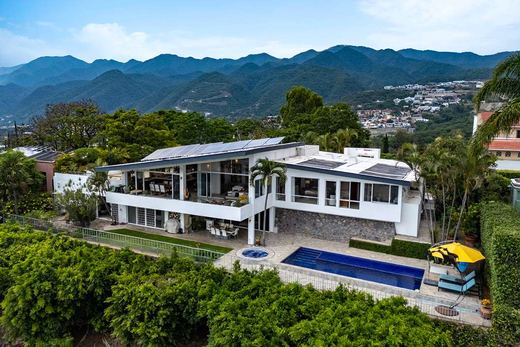 Casa Luana in Chula Vista